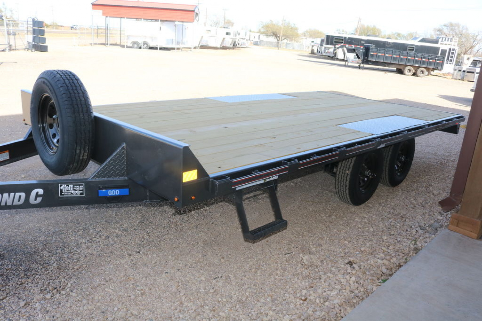 New 2025 Diamond C Trailers GDD206 DECKOVER BP