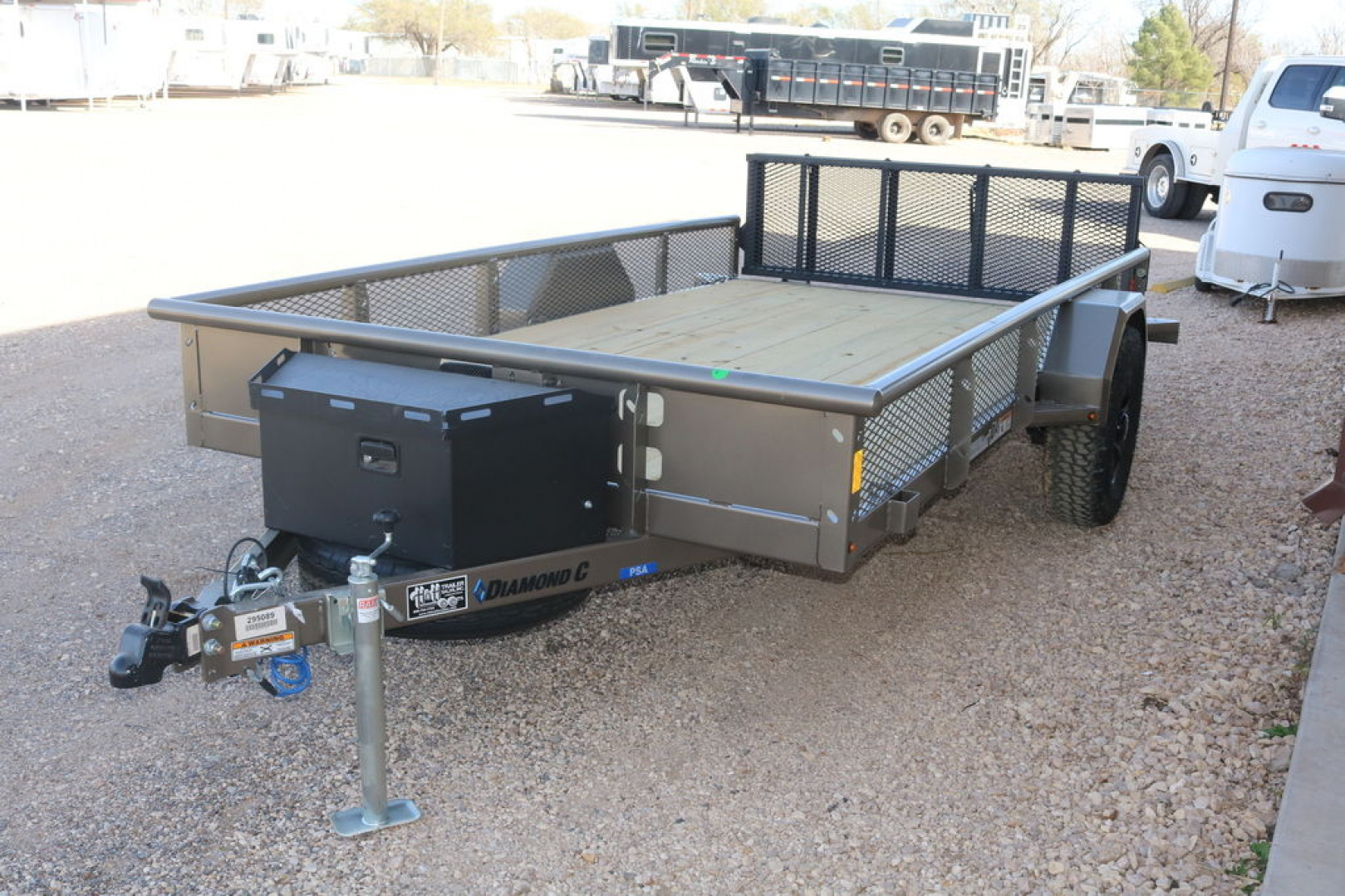 New 2025 Diamond C Trailers PSA135-V UTILITY