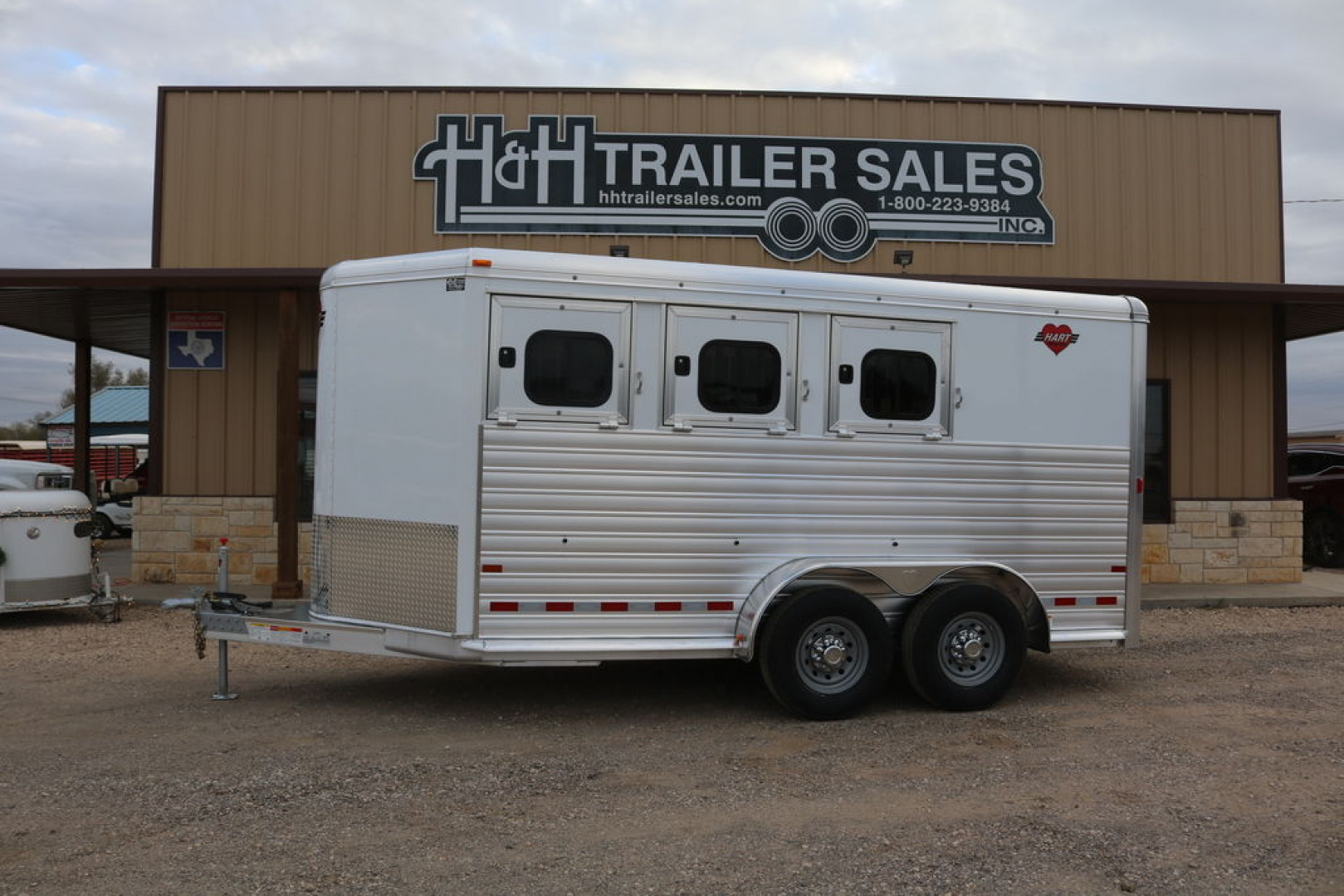 New 2024 Hart Trailer solution 3 h bp