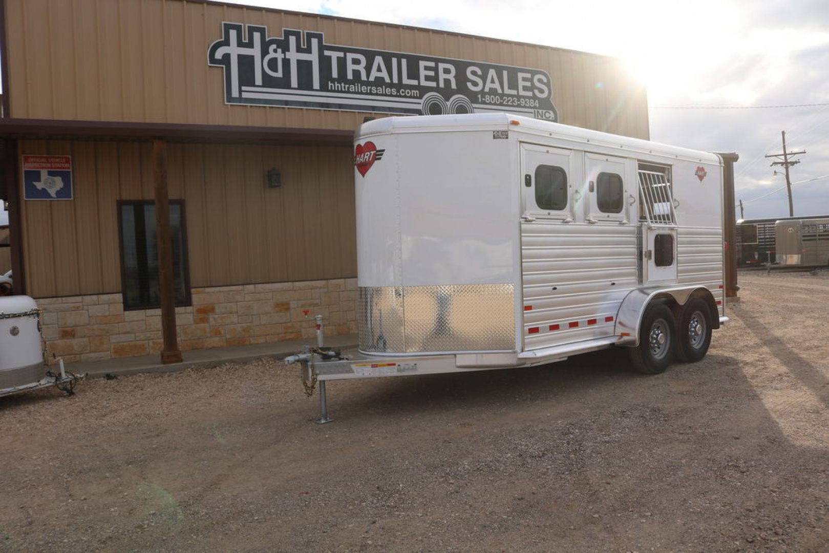 New 2024 Hart Trailer solution 3 h bp