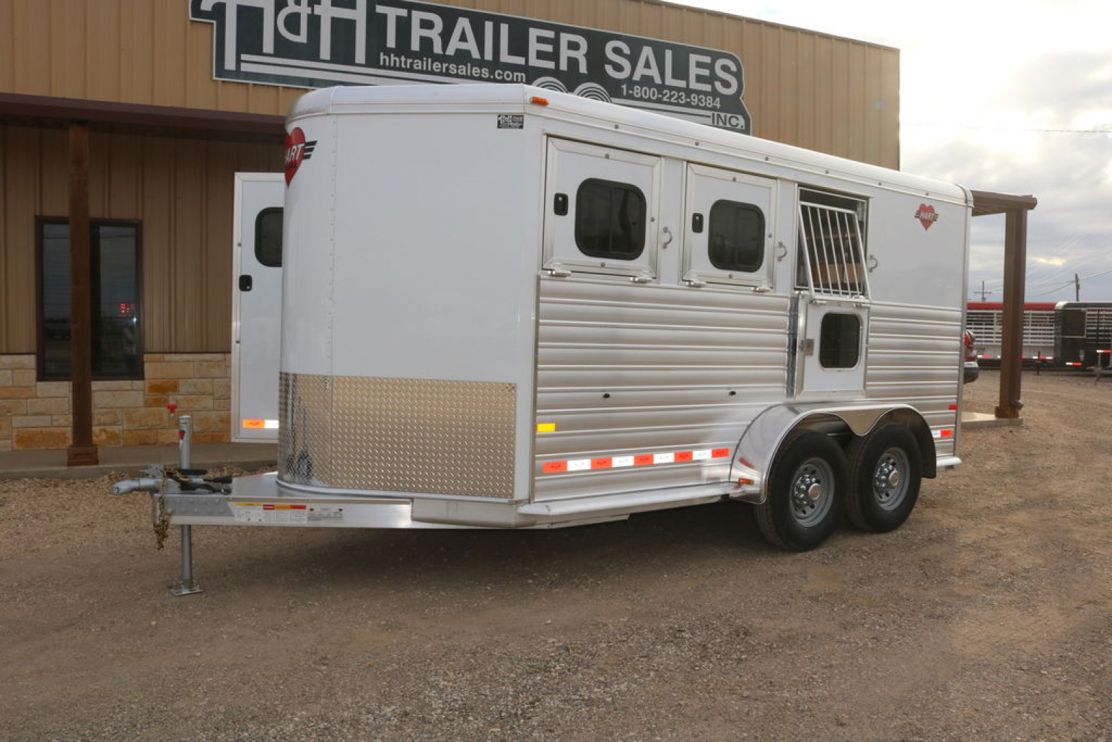 New 2024 Hart Trailer solution 3 h bp