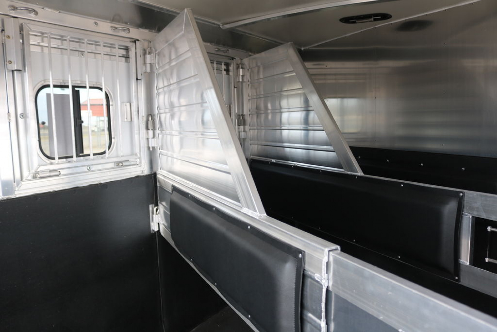 New 2024 Hart Trailer solution 3 h bp