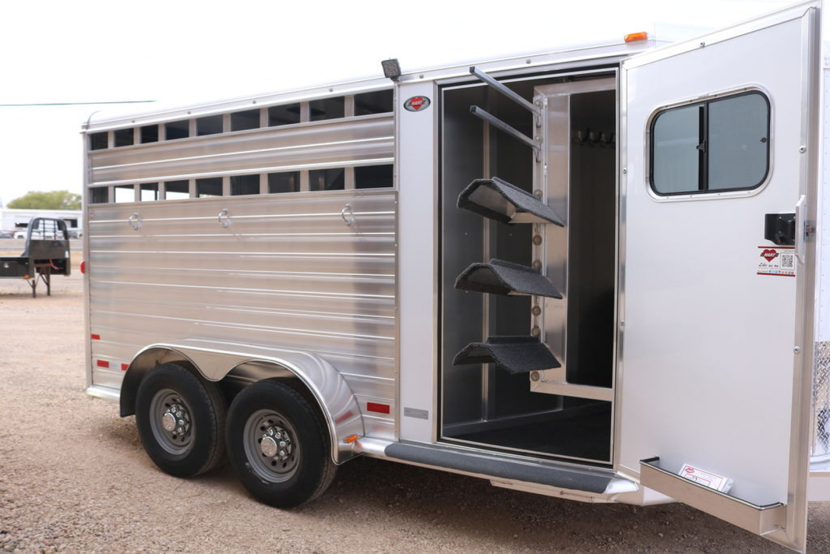 New 2024 Hart Trailer solution 3 h bp