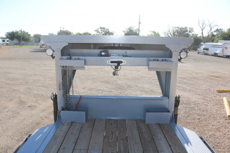 New 2025 Diamond C Trailers LPX-GN