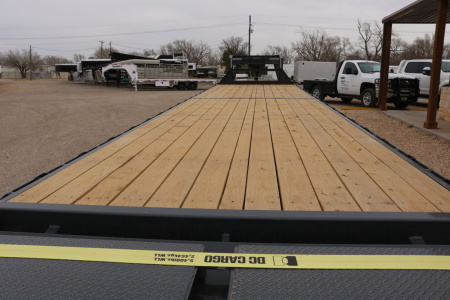 Used 2025 Lamar Trailers FLATBED FS024027