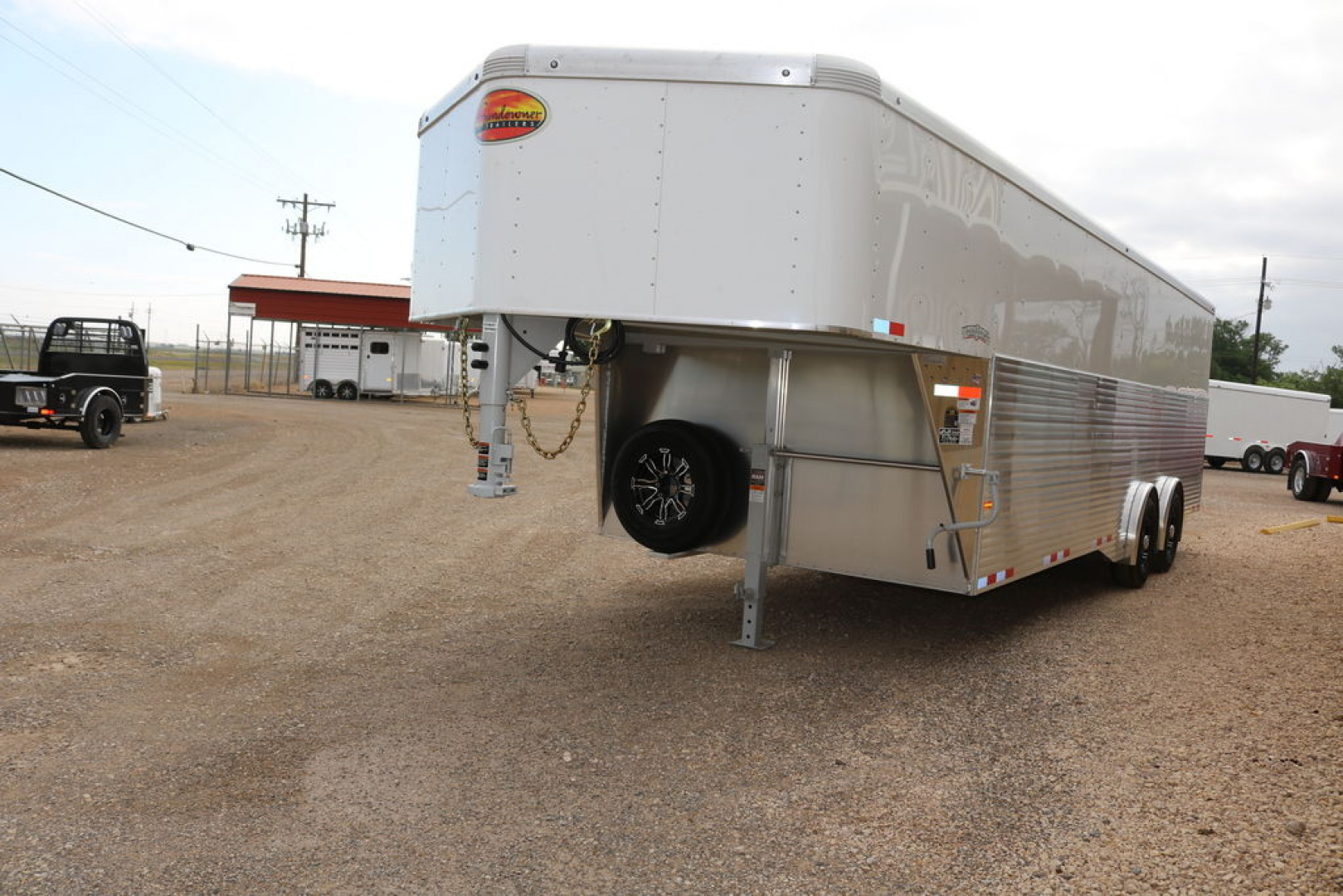 New 2025 Sundowner Trailers Cargo Workhorse Gooseneck 24'