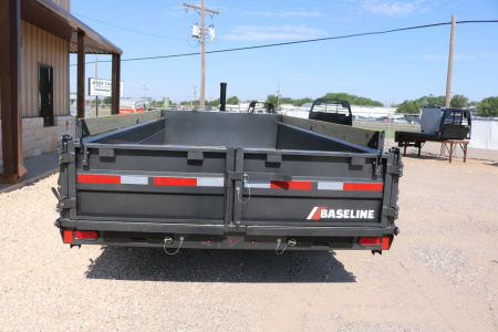 New 2025 Diamond C Trailers HDU 207