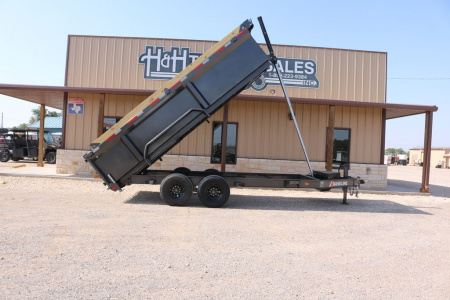 New 2025 Diamond C Trailers HDU208