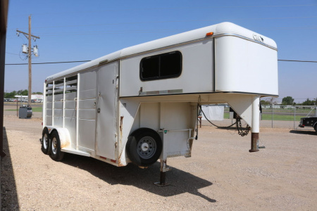 Used 2004 CM Trailers DROVER