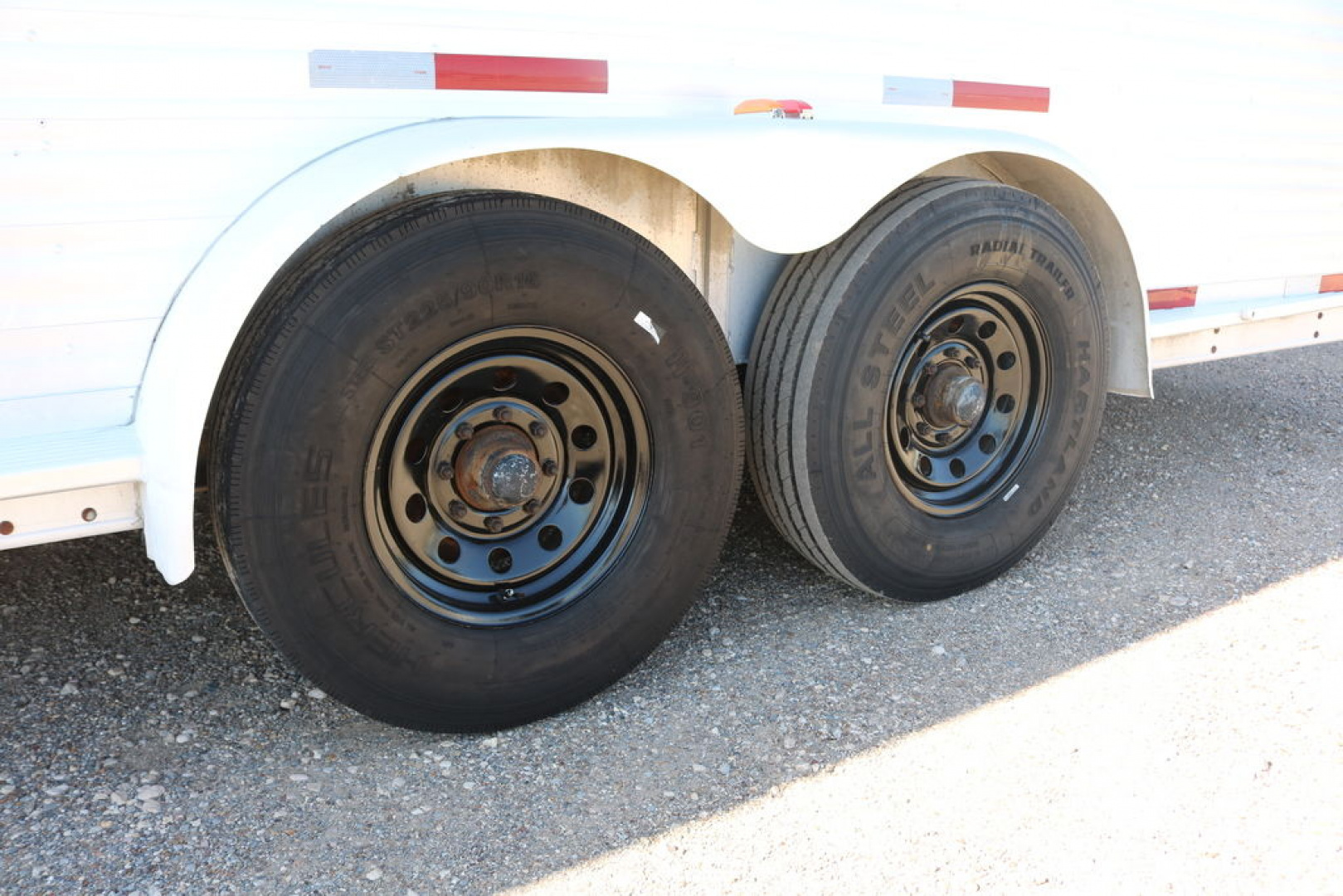 Used 2000 Exiss Trailers XT400MT