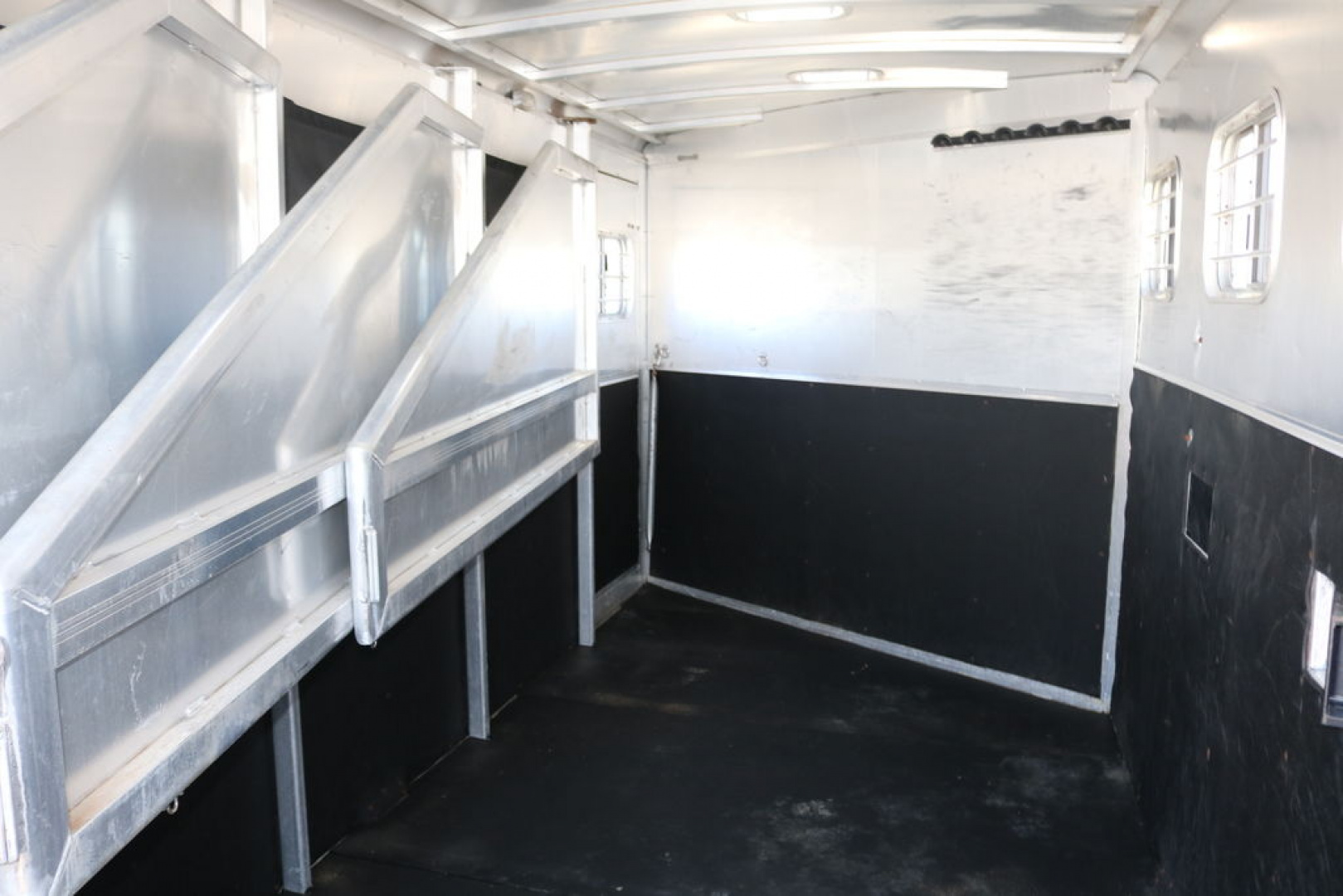 Used 2000 Exiss Trailers XT400MT