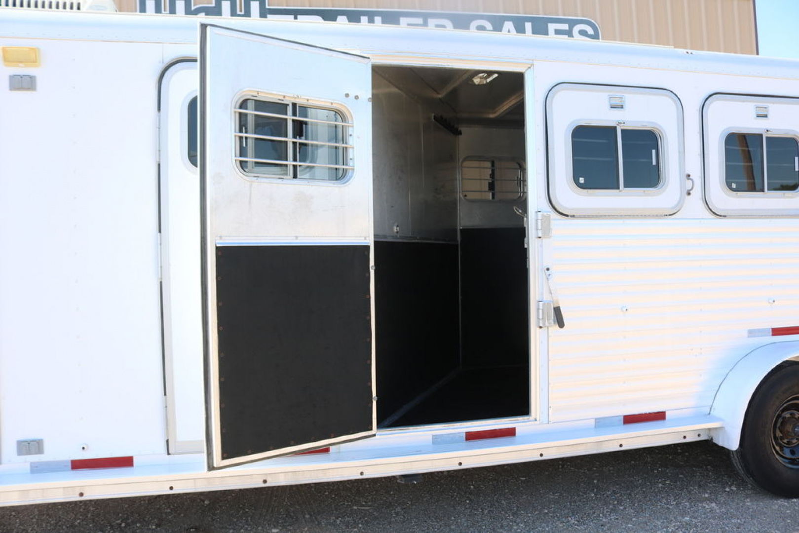 Used 2000 Exiss Trailers XT400MT