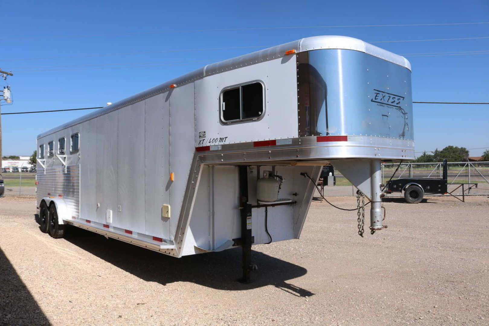 Used 2000 Exiss Trailers XT400MT