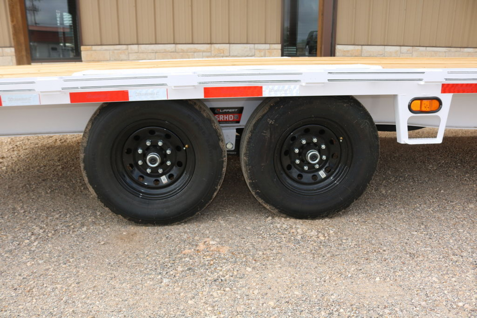 New 2026 Diamond C Trailers DEC207