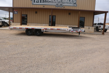 New 2026 Diamond C Trailers DEC207