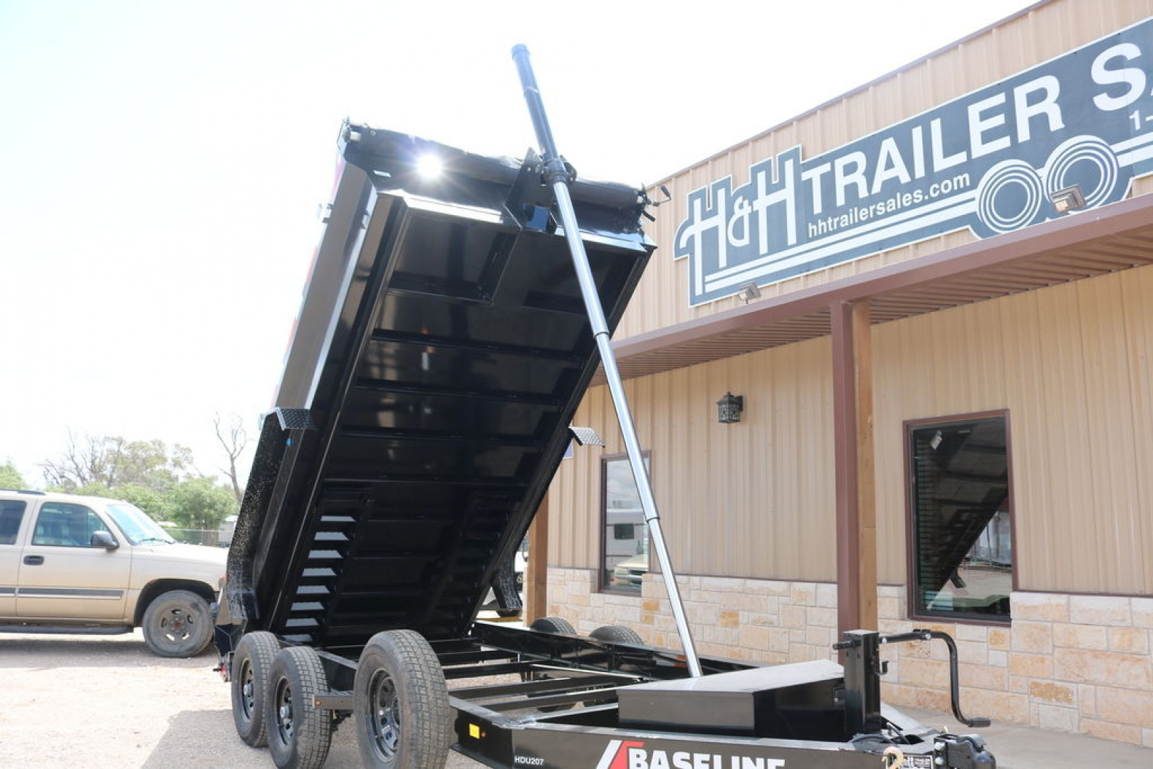 New 2026 Diamond C Trailers BASELINE HDU207 Dump Trailer