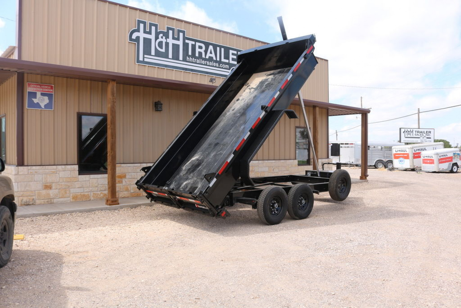 New 2026 Diamond C Trailers BASELINE HDU207 Dump Trailer