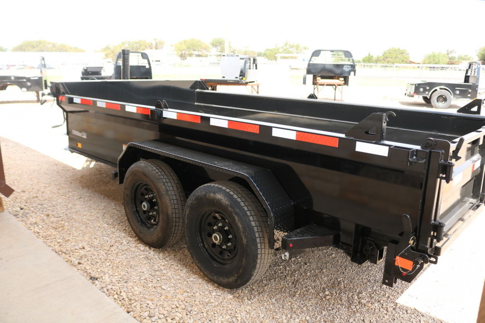 New 2026 Diamond C Trailers BASELINE HDU207 Dump Trailer