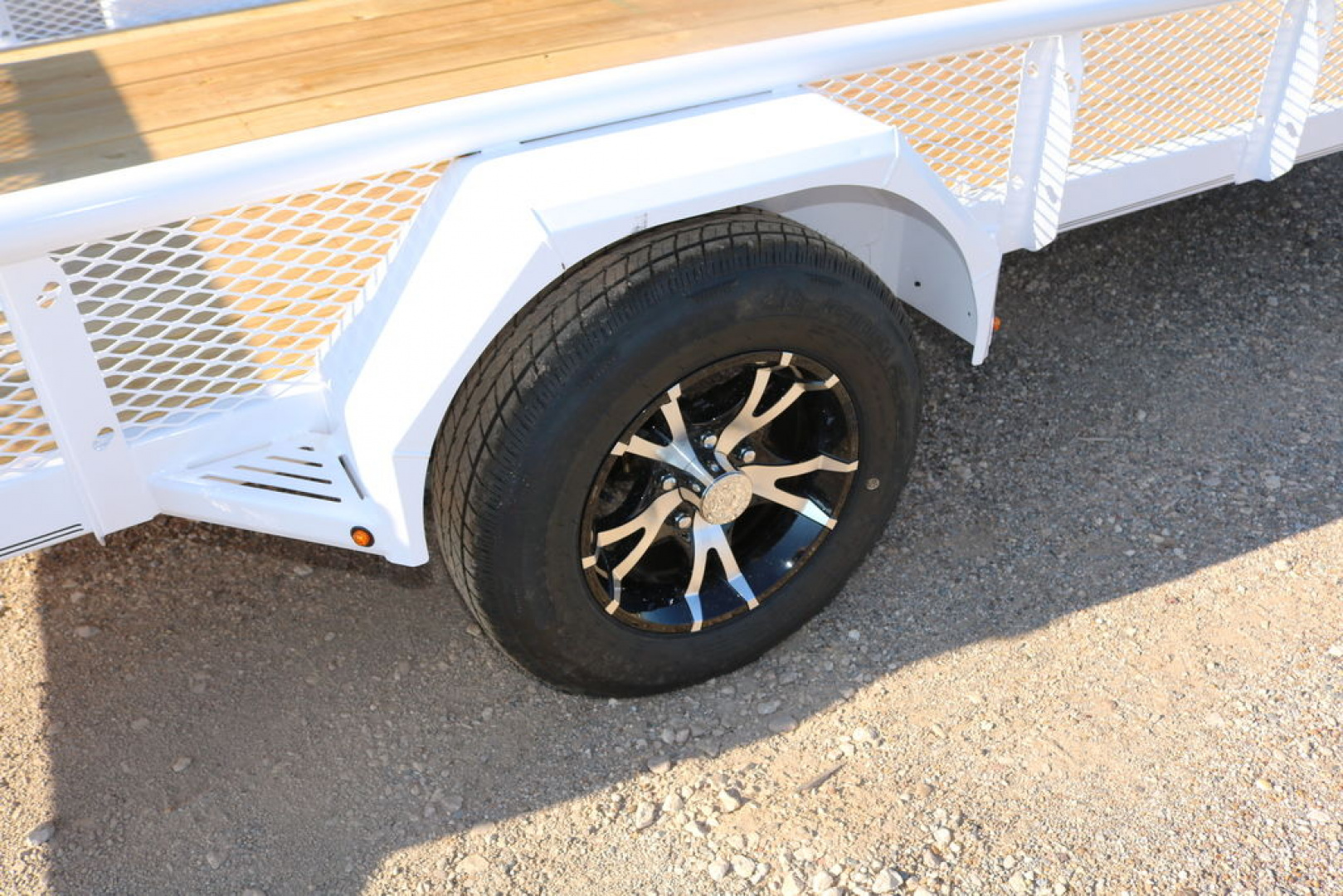 New 2026 Diamond C Trailers PSA135