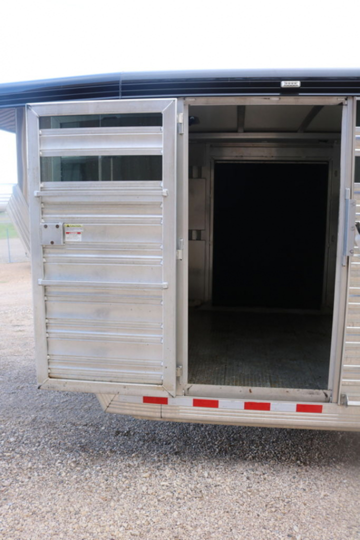 Used 2015 Cimarron Trailers Lonestar Gooseneck