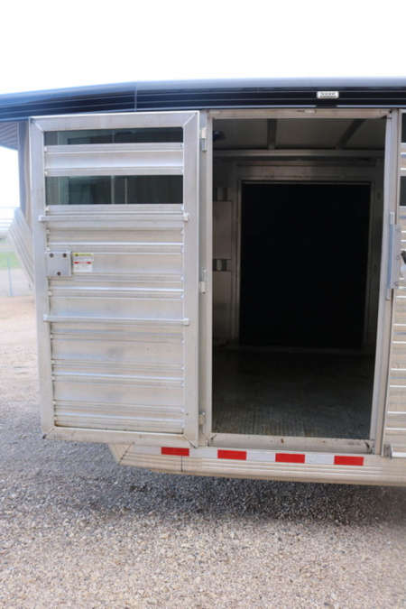 Used 2015 Cimarron Trailers Lonestar Gooseneck