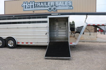 Used 2015 Cimarron Trailers Lonestar Gooseneck
