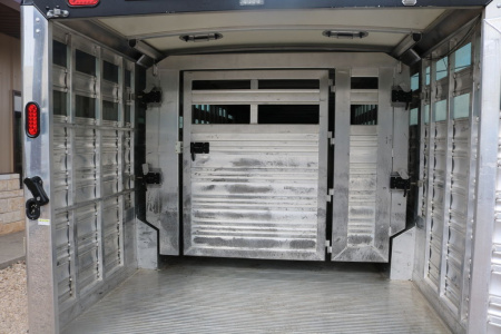 Used 2015 Cimarron Trailers Lonestar Gooseneck