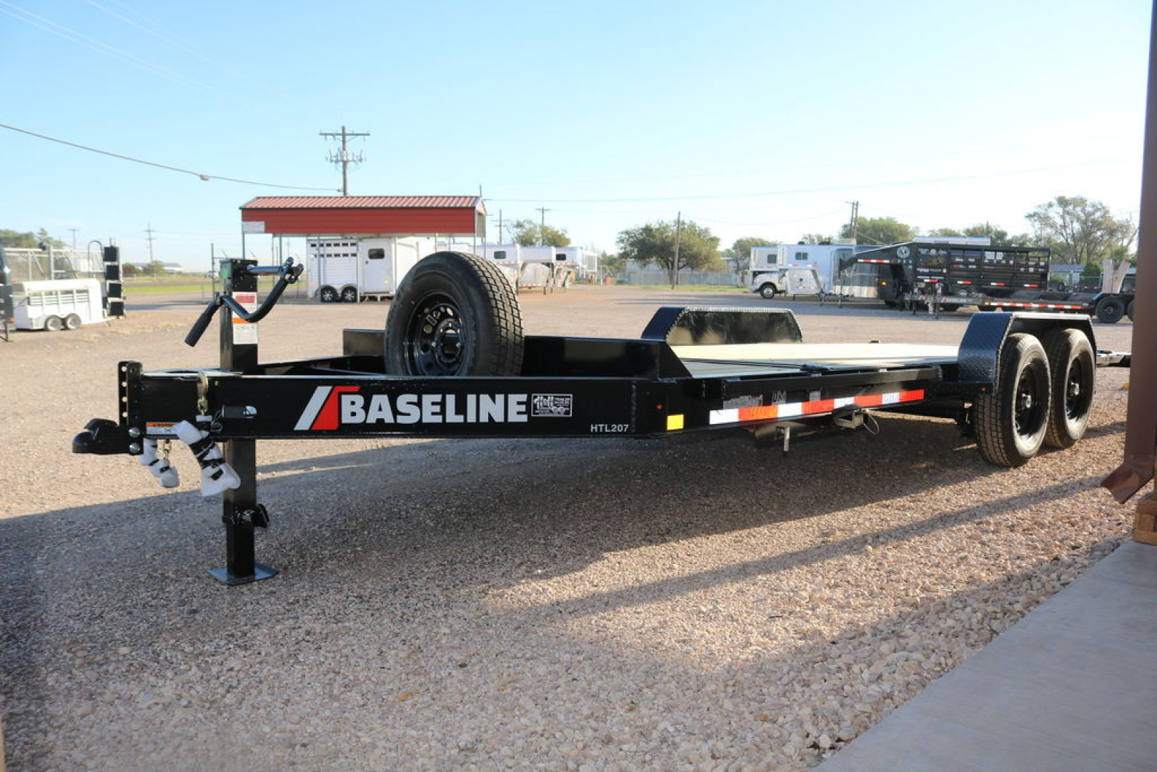 New 2025 Diamond C Trailers BASELINE TILT HTL