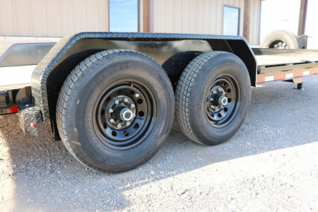 New 2025 Diamond C Trailers BASELINE TILT HTL