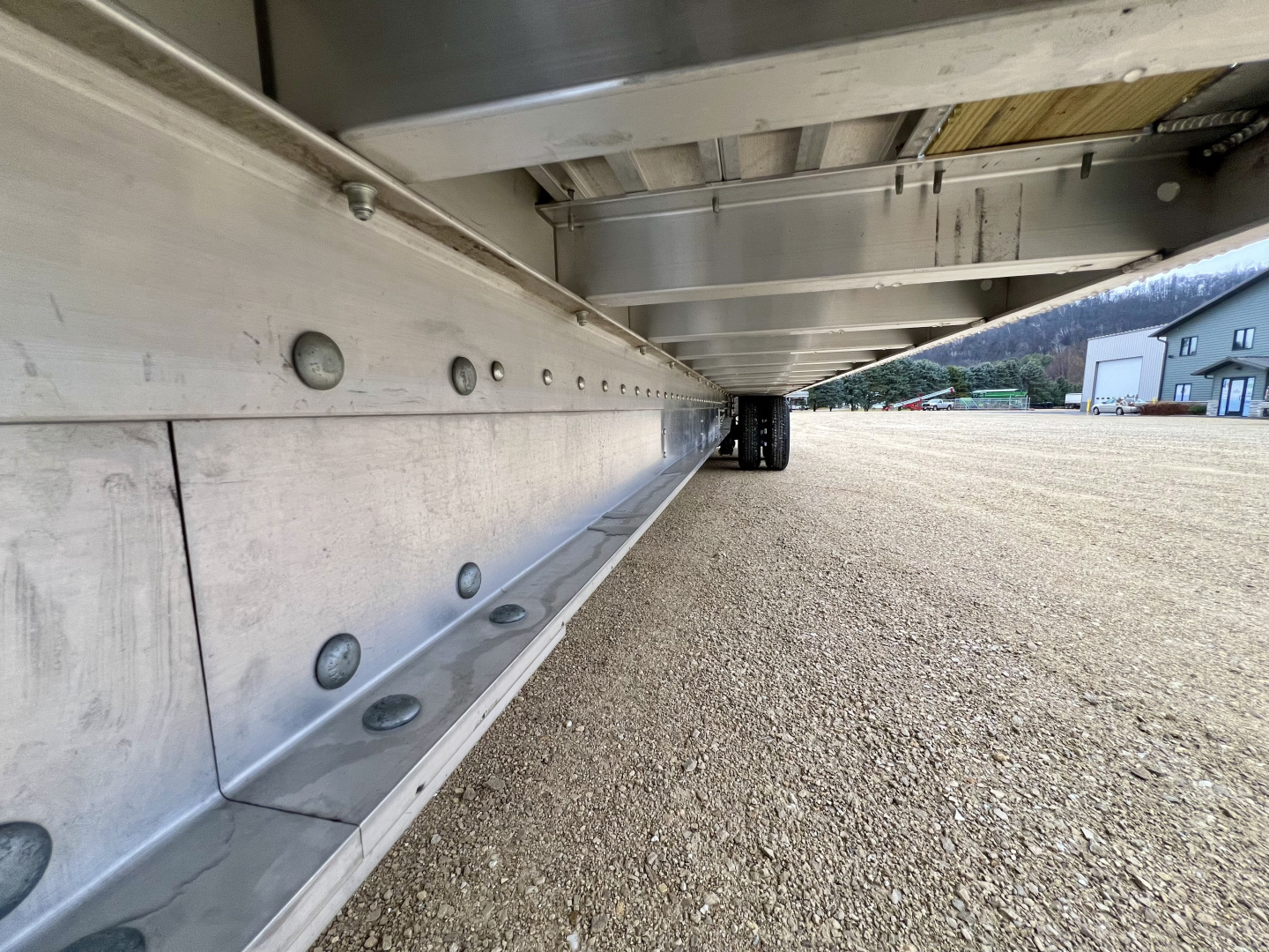 New 2025 EBY Trailers GN25K Flatbed Trailer