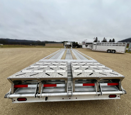 New 2025 EBY Trailers GN25K Flatbed Trailer