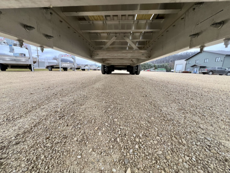 New 2025 EBY Trailers GN25K Flatbed Trailer