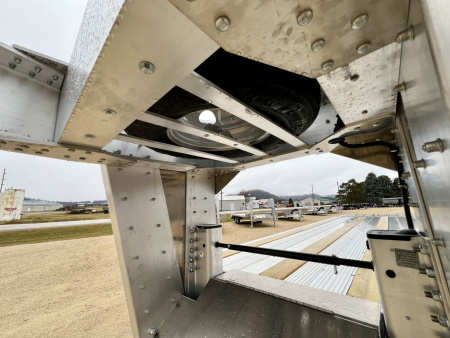 New 2025 EBY Trailers GN25K Flatbed Trailer