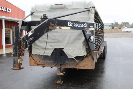 Used 2007 Gooseneck Trailer MFG CANVAS TOP Stock / Stock Combo Trailer