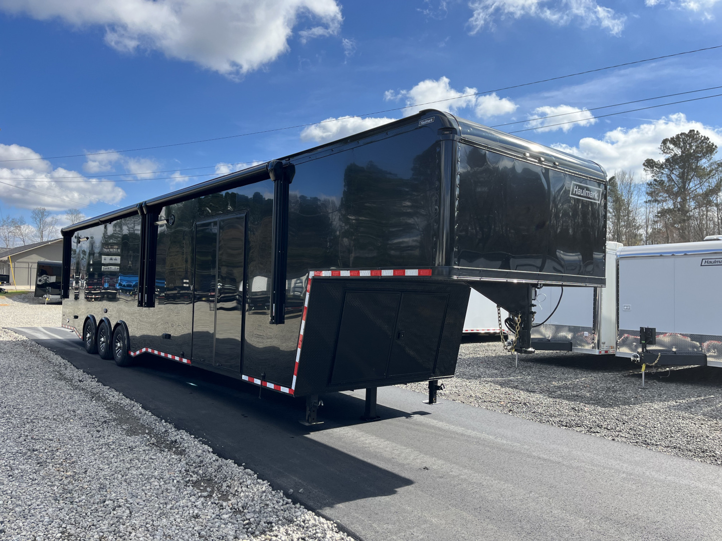 New 2026 Haulmark 44 Gooseneck Bathroom, Blackout PolyCor, 21K GVWR, Air Prep, Awning, A/C, Landing Light PKG, Hyd. Tongue Jack
