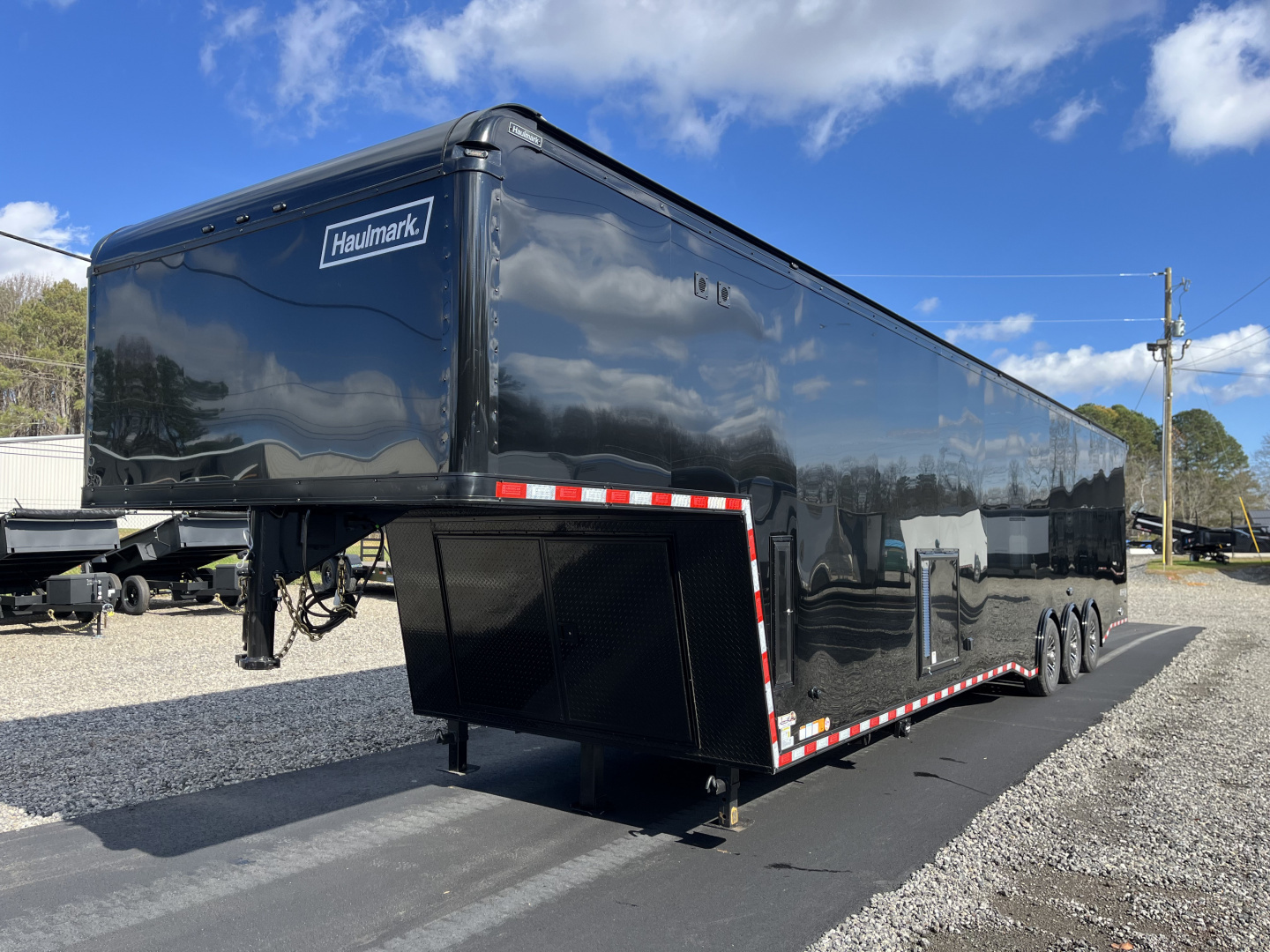 New 2026 Haulmark 44 Gooseneck Bathroom, Blackout PolyCor, 21K GVWR, Air Prep, Awning, A/C, Landing Light PKG, Hyd. Tongue Jack
