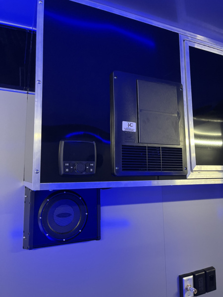 New 2026 Haulmark 44 Gooseneck Bathroom, Blackout PolyCor, 21K GVWR, Air Prep, Awning, A/C, Landing Light PKG, Hyd. Tongue Jack