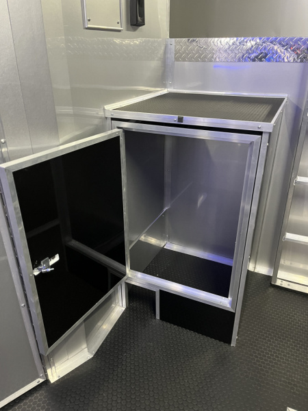 New 2026 Haulmark 44 Gooseneck Bathroom, Blackout PolyCor, 21K GVWR, Air Prep, Awning, A/C, Landing Light PKG, Hyd. Tongue Jack