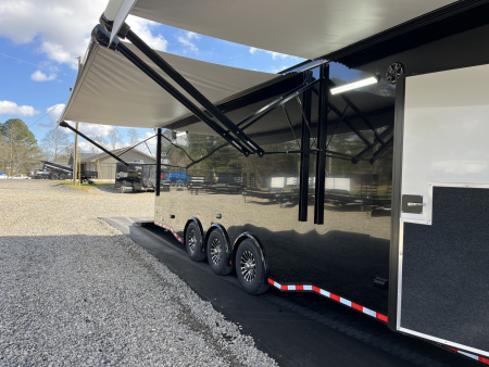 New 2026 Haulmark 44 Gooseneck Bathroom, Blackout PolyCor, 21K GVWR, Air Prep, Awning, A/C, Landing Light PKG, Hyd. Tongue Jack