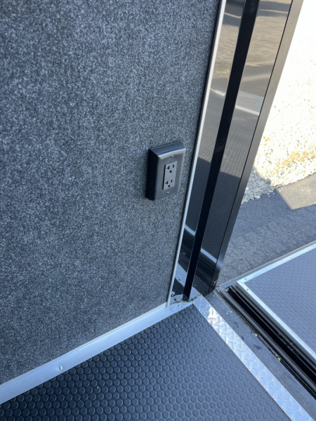 New 2026 Haulmark 44 Gooseneck Bathroom, Blackout PolyCor, 21K GVWR, Air Prep, Awning, A/C, Landing Light PKG, Hyd. Tongue Jack