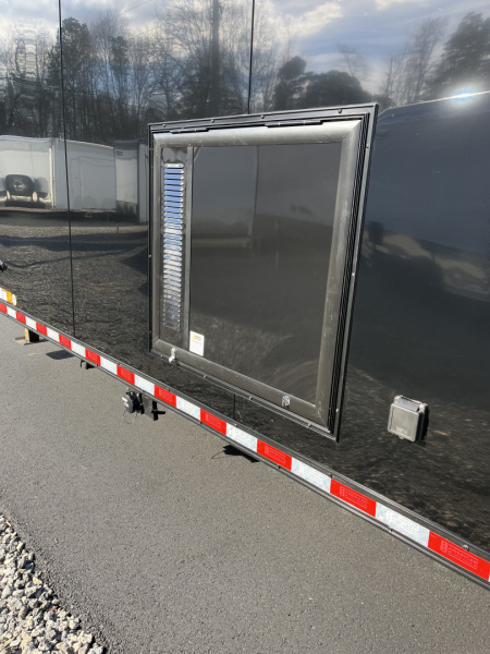 New 2026 Haulmark 44 Gooseneck Bathroom, Blackout PolyCor, 21K GVWR, Air Prep, Awning, A/C, Landing Light PKG, Hyd. Tongue Jack