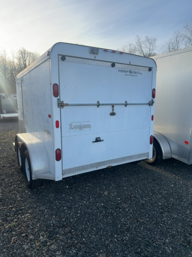 Used 2000 Logan Coach ENCLOSED 7 X 14 Cargo / Enclosed Trailer
