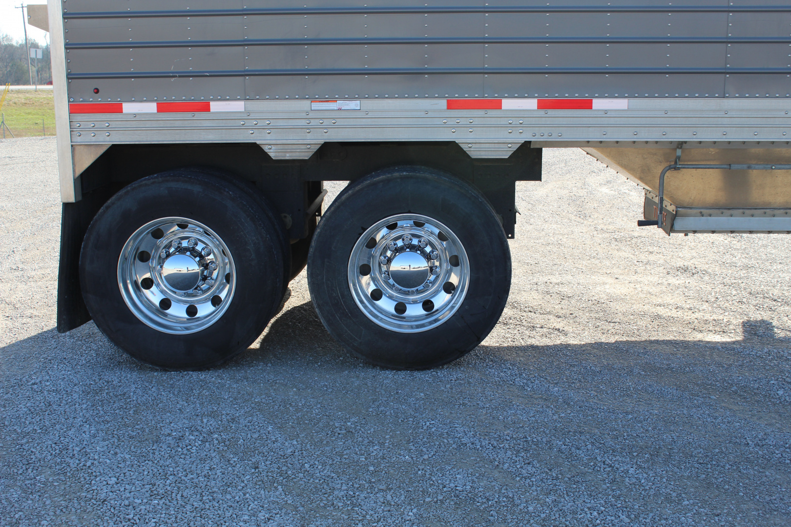 Used 2023 Timpte HOPPER BOTTOM Equipment Trailer