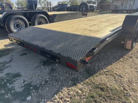 New 2026 Buckshot MFG CALIBER 20D -3017 Car Hauler