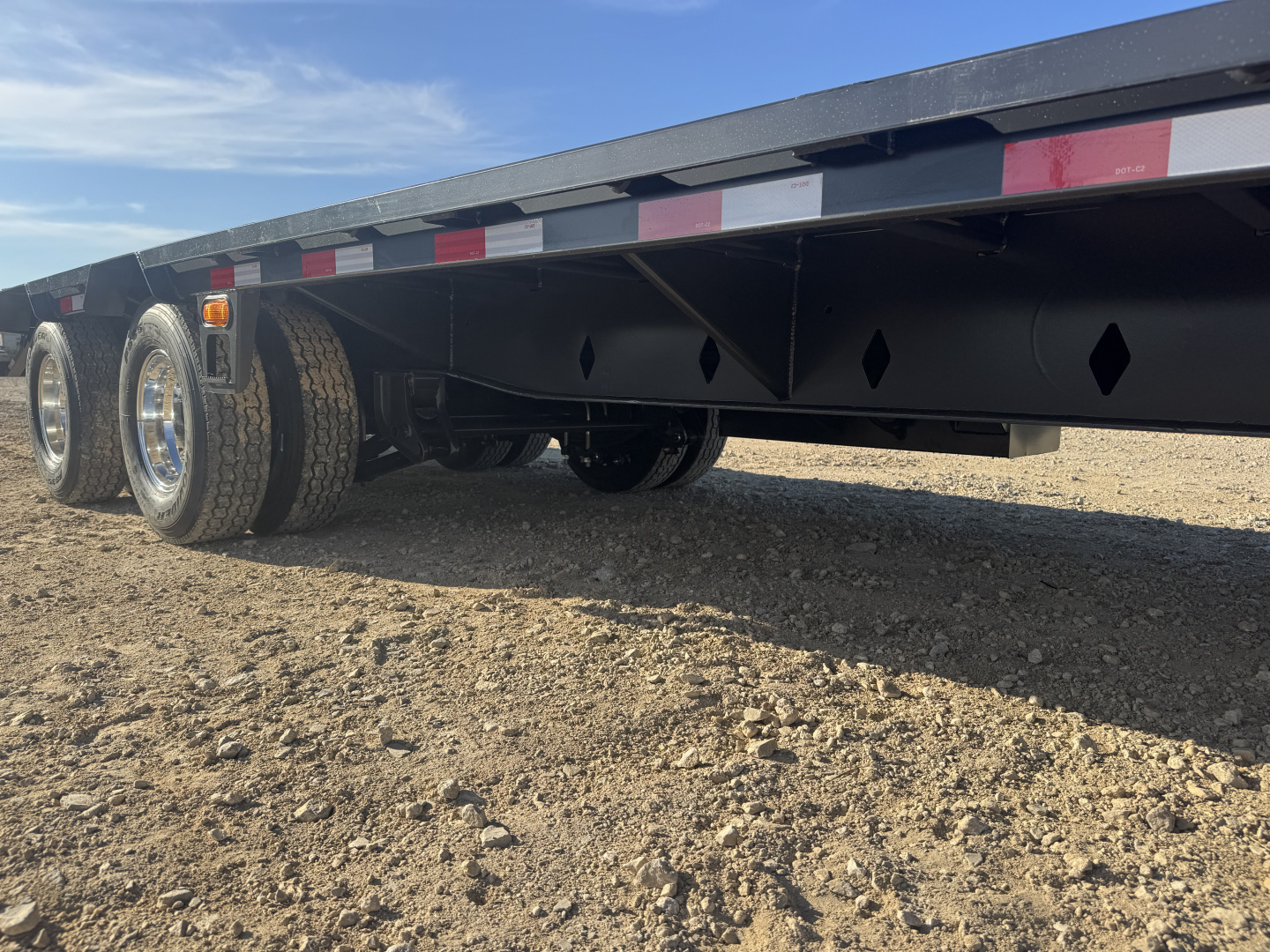 New 2026 Buckshot MFG BOLTHD34 Deckover Trailer