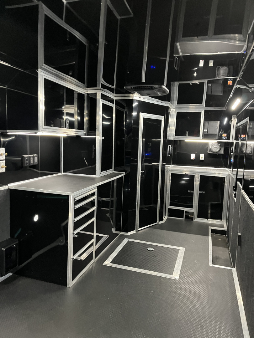 New 2026 Haulmark 34 Bathoom Race Trailer, Air Prep PKG, Awning, Polycor, Insulated, Window, 54" ALX Slide Out Step, A/C + Heat