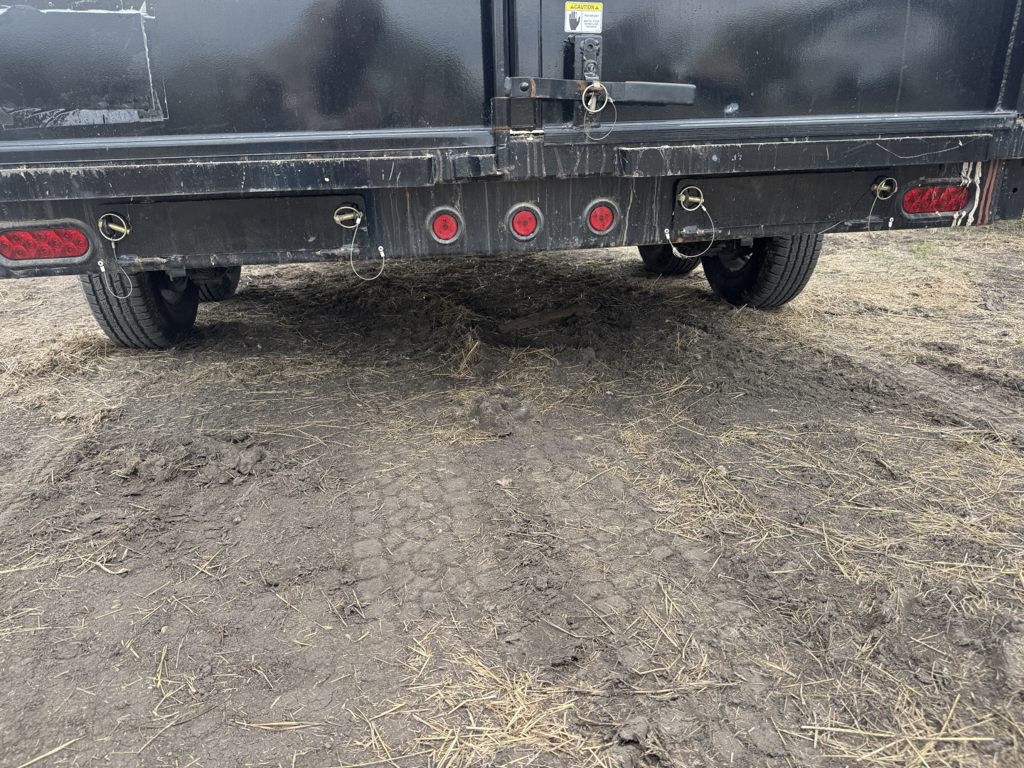 Used 2025 East Texas Trailers GD8316072-2209 Dump Trailer