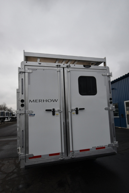 New 2026 Merhow Trailers Summit 8314 DA Horse Trailer
