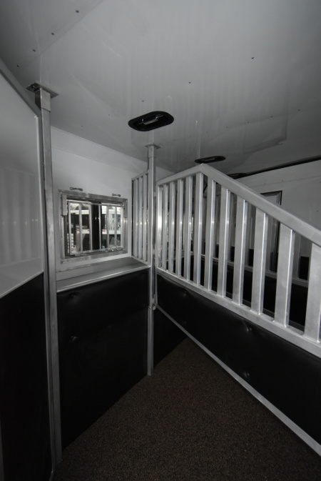 New 2026 Merhow Trailers Summit 8314 DA Horse Trailer