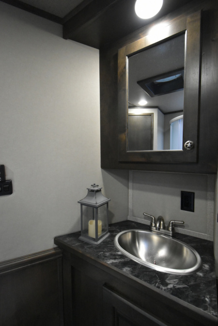 New 2026 Merhow Trailers Summit 8314 DA Horse Trailer